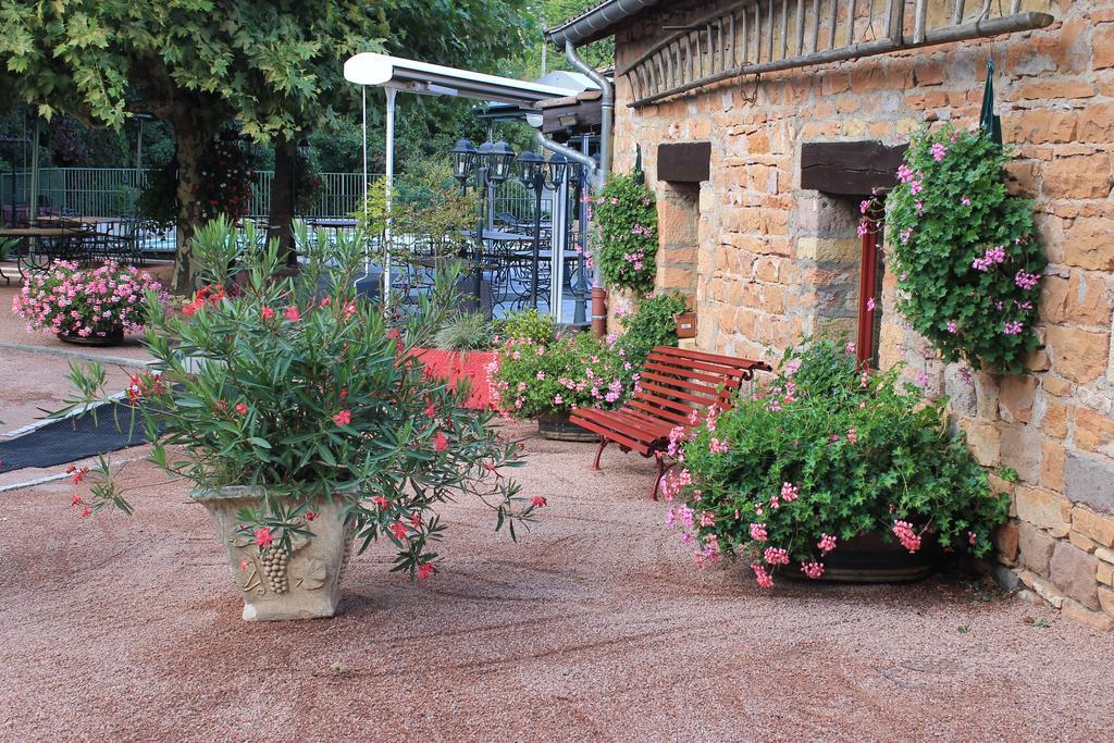Hotel Restaurant Le Moulin De Saint Verand 外观 照片